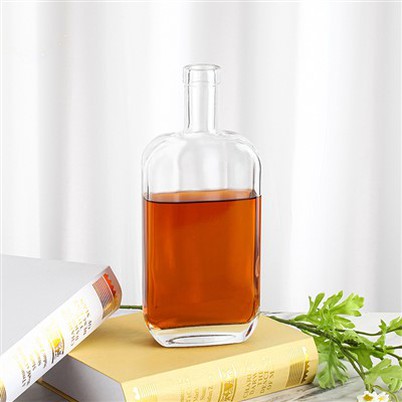 Botol Minuman Kaca Kosong Vodka